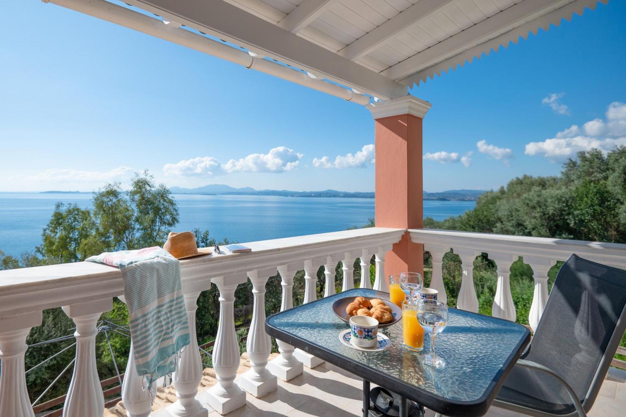 Sunrise View Apartments Барбати Экстерьер фото