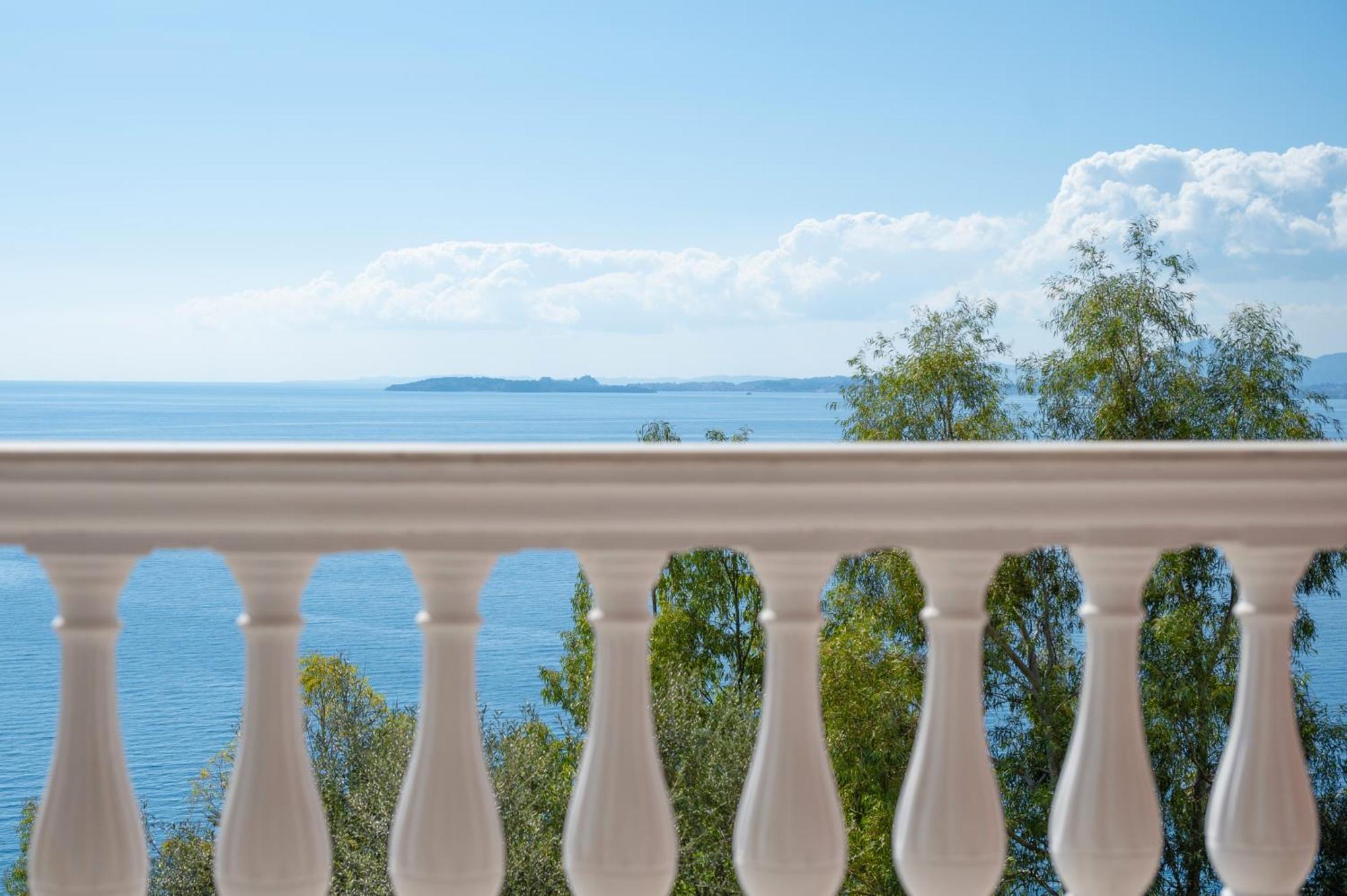Sunrise View Apartments Барбати Экстерьер фото